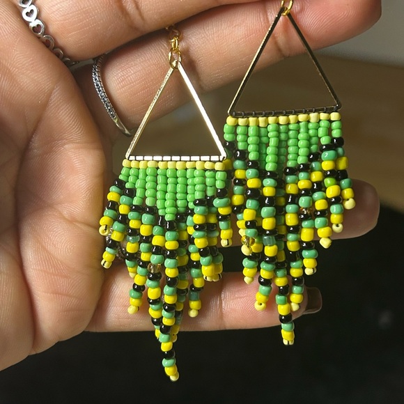Handcrafted Jamaican Beaded Triangle Earrings - Picture 2 of 3